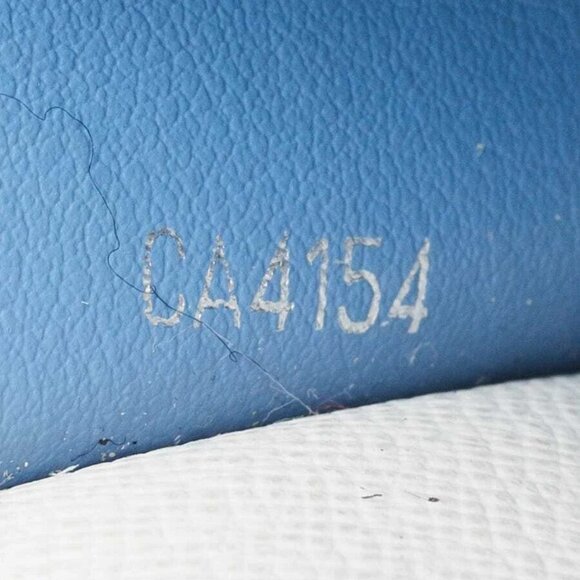 Louis Vuitton Blue/White Epi Leather Emilie NM Wallet - Picture 9 of 9